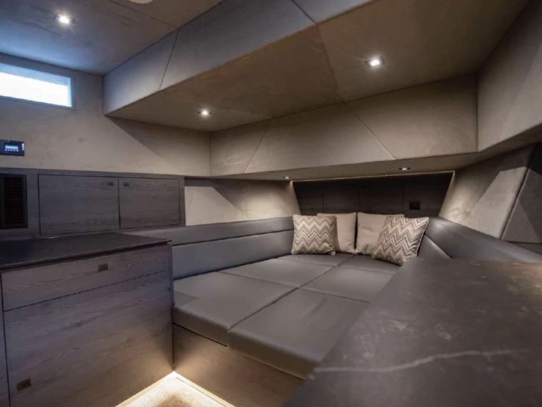 Noleggio a Marina Ibiza – Vanquish VQ 58 su SamBoat