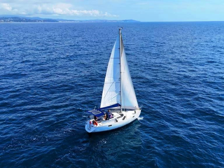 Noleggio Barca a vela Bénéteau con patente nautica