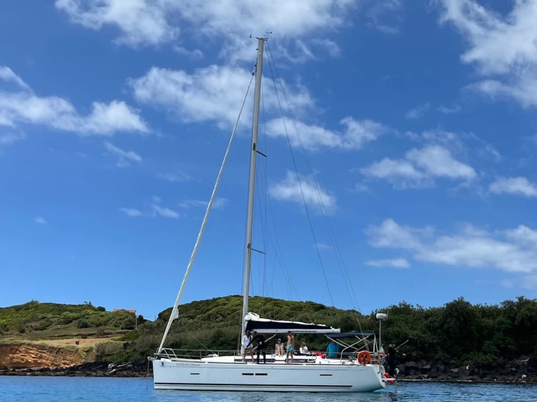 Dufour Dufour 405 Grand Large da affittare a  Angra do Heroísmo