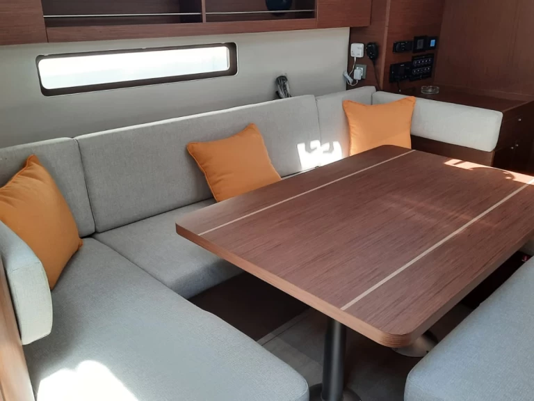 Noleggio Barca a vela a Spalato – Bénéteau Oceanis 40.1