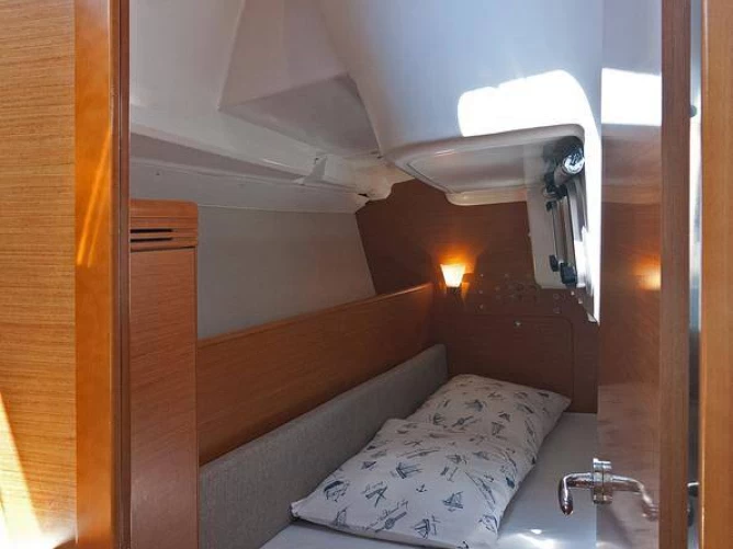 Noleggio barche Jeanneau Sun Odyssey 33i a Spalato su Samboat