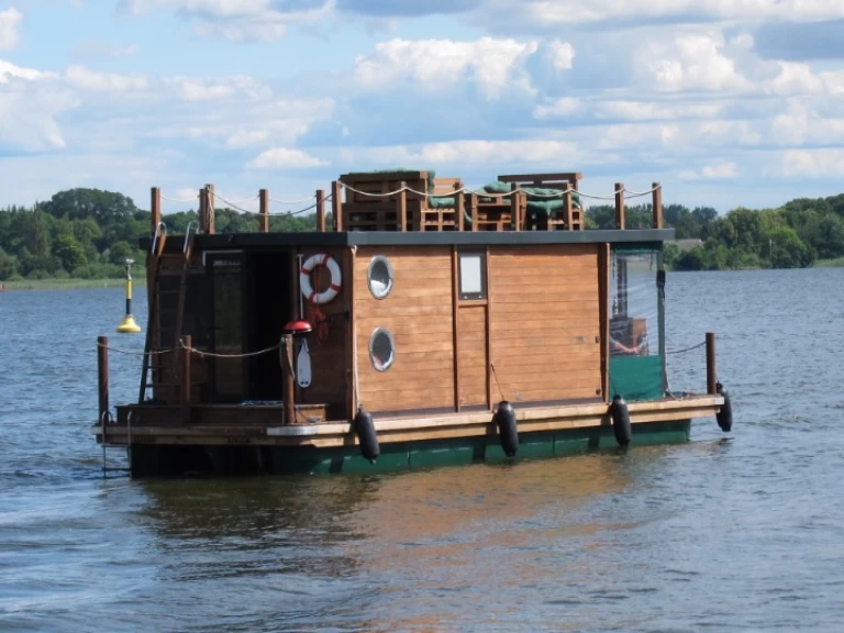 Noleggio Houseboat Floss con patente nautica