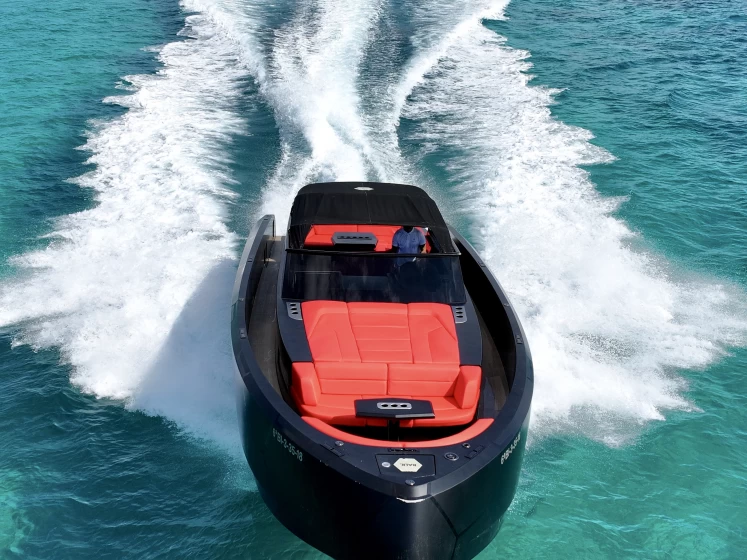 Vanquish VQ45 - BALR da affittare a  Ibiza Town
