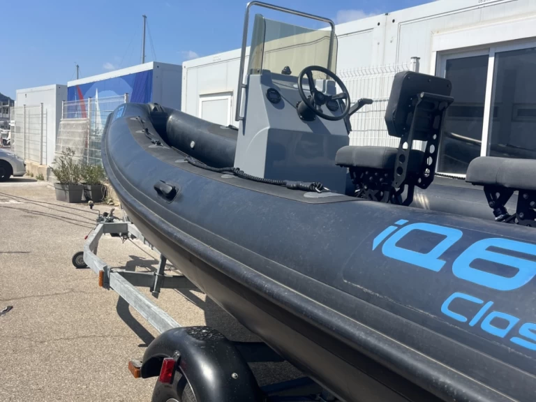 Noleggio a Marsiglia – 3D Tender IQ6 su SamBoat