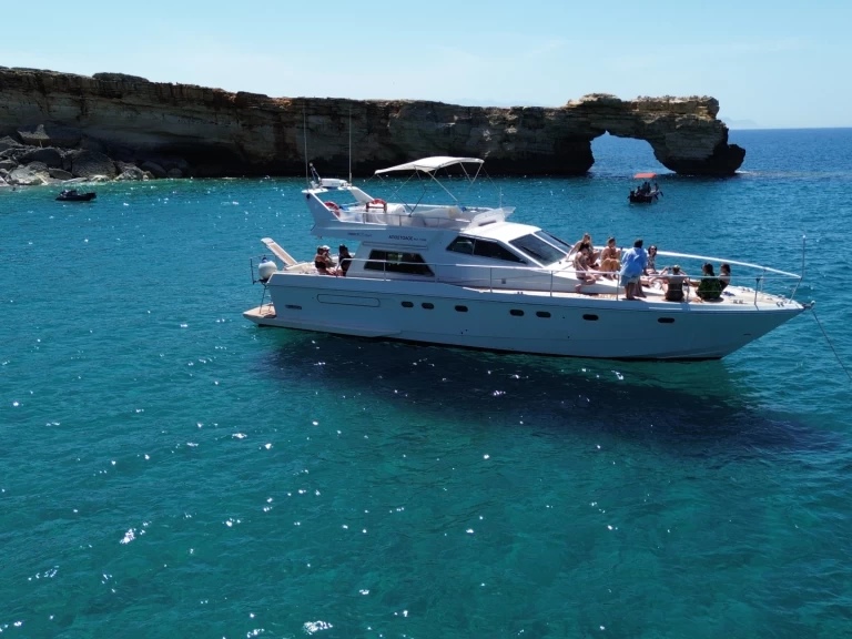 Noleggio barche Ferretti Altura 52 S a Rethymno su Samboat