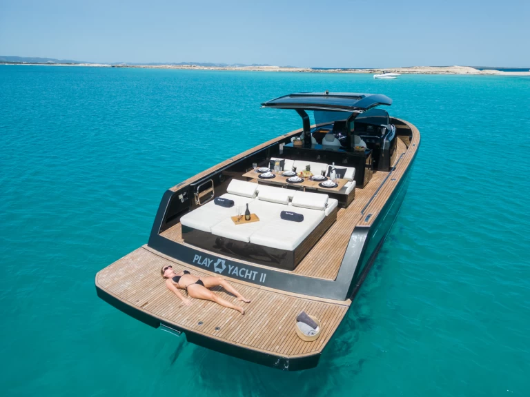 Noleggio Barca a motore Pardo Yachts con patente nautica
