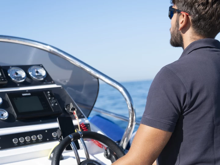 Noleggiare una ayros XA 22 a Torre Annunziata