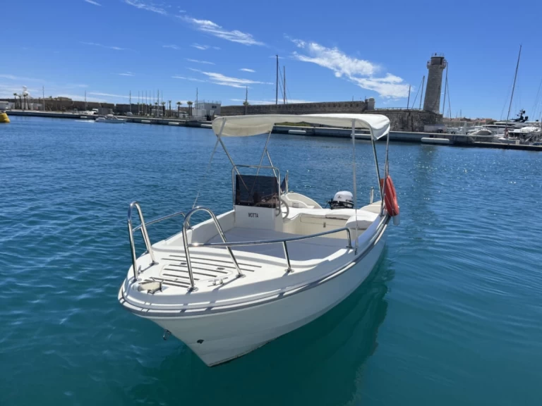 Noleggio Barca a motore con o senza skipper Selva a Antibes