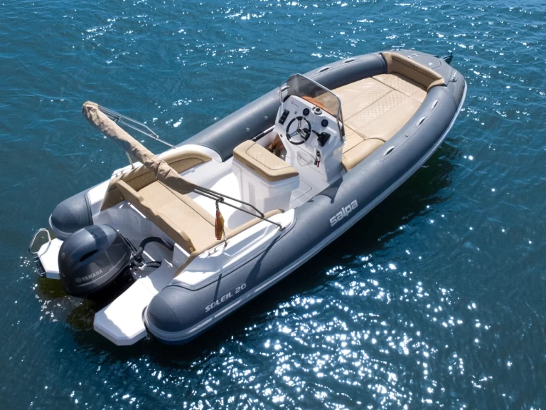 Noleggio Gommone Salpa con patente nautica