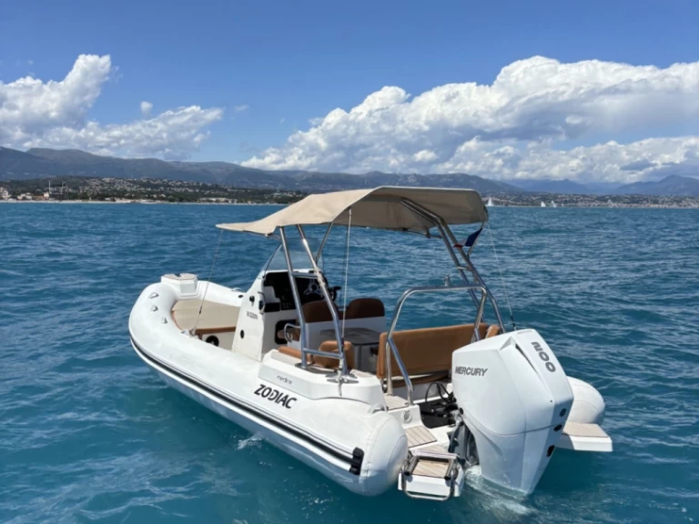 Noleggio Gommone Zodiac con patente nautica