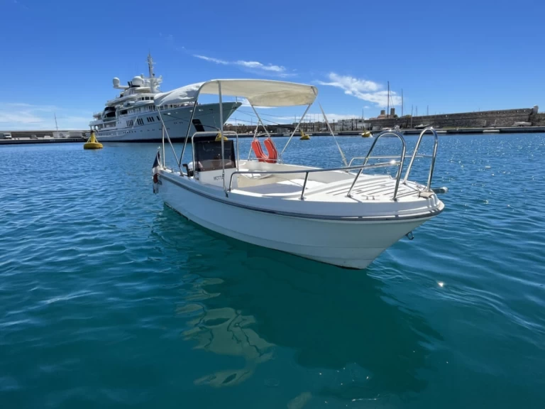 Noleggio barche Antibes economico Selva T 4.8