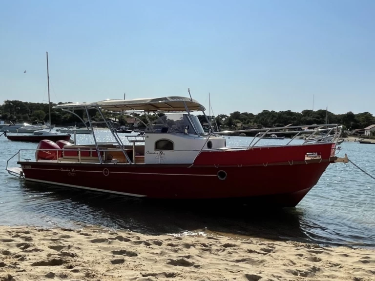 Noleggio Barca a motore Beacher con patente nautica