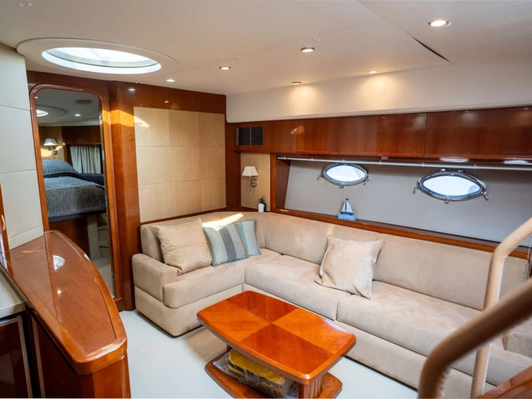 Noleggio barche Princess Viking Searenity a Freeport su Samboat