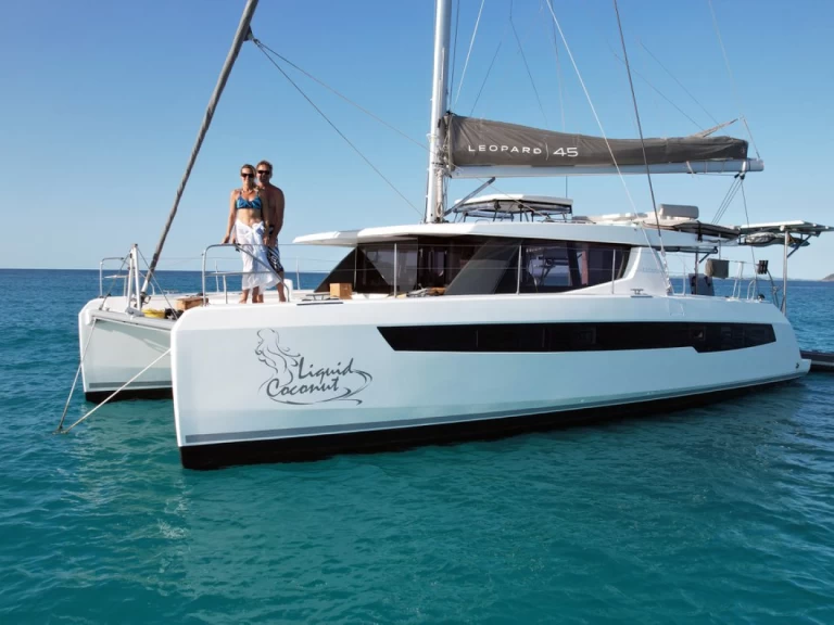 Noleggio Catamarano con o senza skipper Leopard a South Malé Atoll