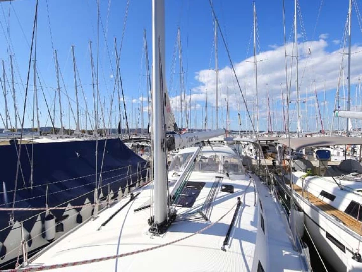 Noleggio Barca a vela Bavaria con patente nautica