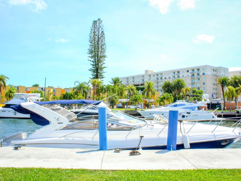 Régal Commodore 4260 da affittare a  North Miami Beach