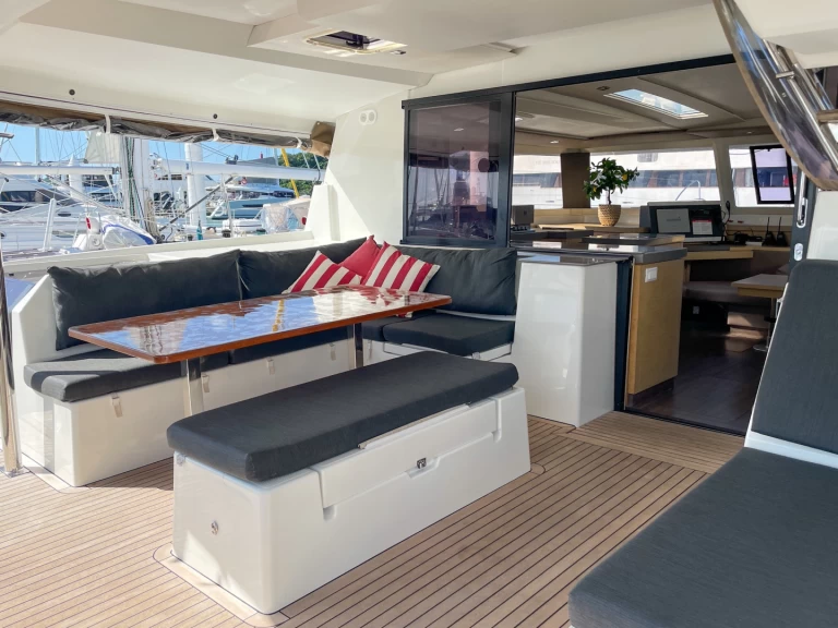 Noleggio Catamarano con o senza skipper Fountaine Pajot a Phuket (City)