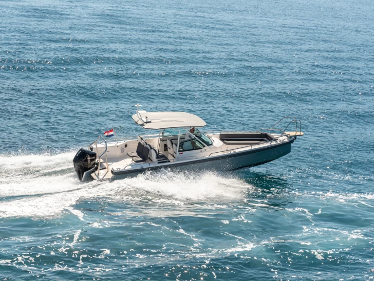 Noleggio barche Trogir economico Axopar 28 T-Top