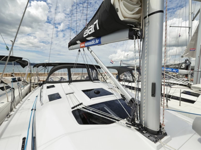 Noleggio barche Elan Impression 45 a Zaravecchia (Biograd) su Samboat