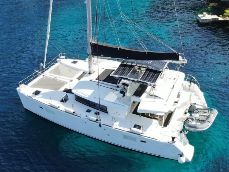 Noleggio barche Lagoon Lagoon 450 F a Sant Antoni de Portmany su Samboat
