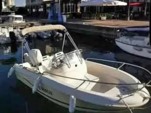 Noleggio Barca a motore a Bastia – Jeanneau Cap Camarat 515 Style