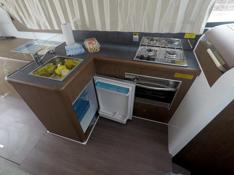 Noleggio barche Sebenico economico Antares 36