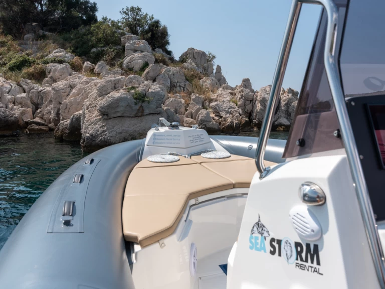 Noleggio Gommone Marlin Boat con patente nautica