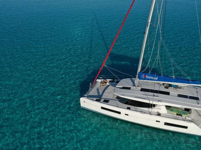 Noleggio Catamarano Leopard con patente nautica