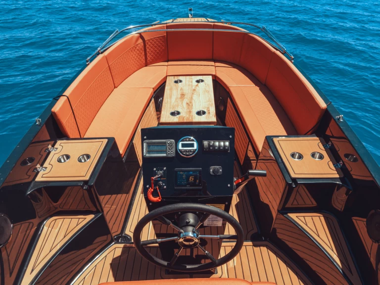 Noleggio barche FEMIS AQUA 615 T6 a Puerto Marina Benalmadena su Samboat