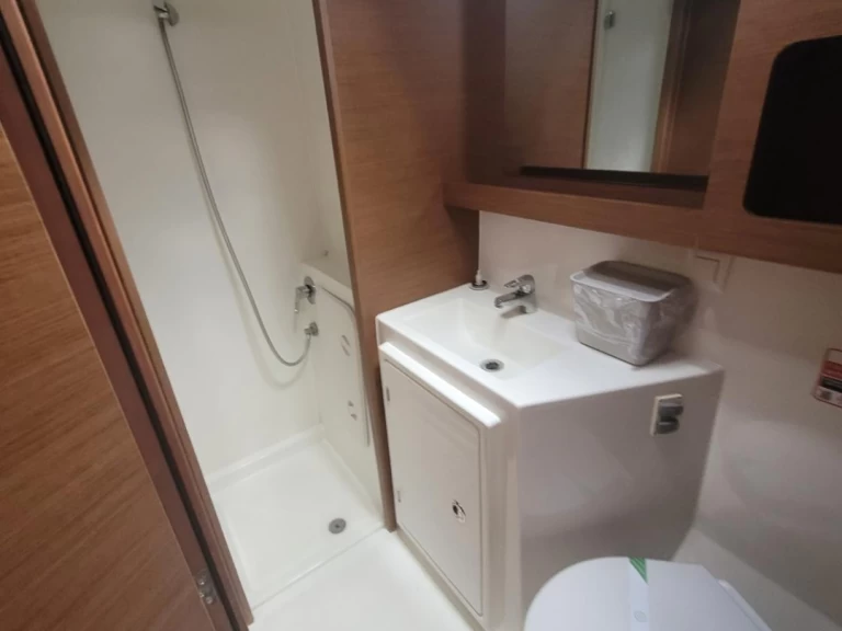 Noleggio Catamarano Lagoon con patente nautica