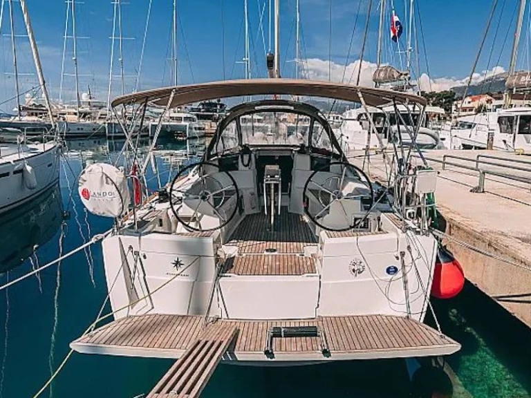 Jeanneau Sun Odyssey 389 da affittare a  Kaštel Gomilica