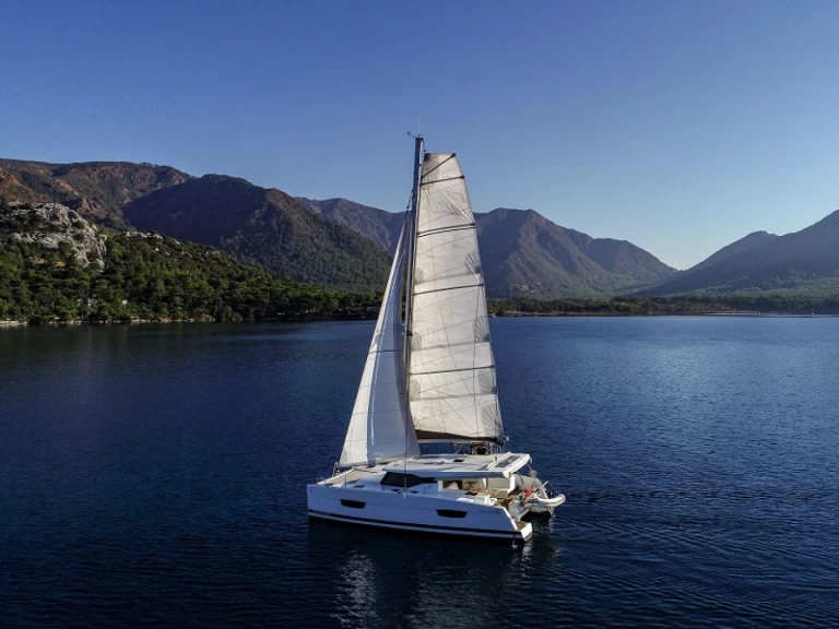 Catamarano a noleggio a Marmaris al miglior prezzo