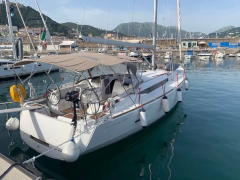 Noleggio barche Jeanneau Sun Odyssey 449 a Salerno su Samboat