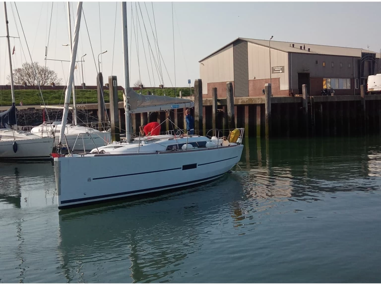 Noleggiare una Dufour Dufour 310 Grand Large a Yerseke
