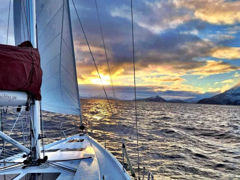 Noleggiare una Hanse Hanse 458 a Eidkjosen