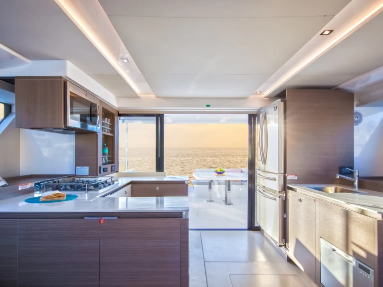 Noleggio Barca a motore Leopard con patente nautica