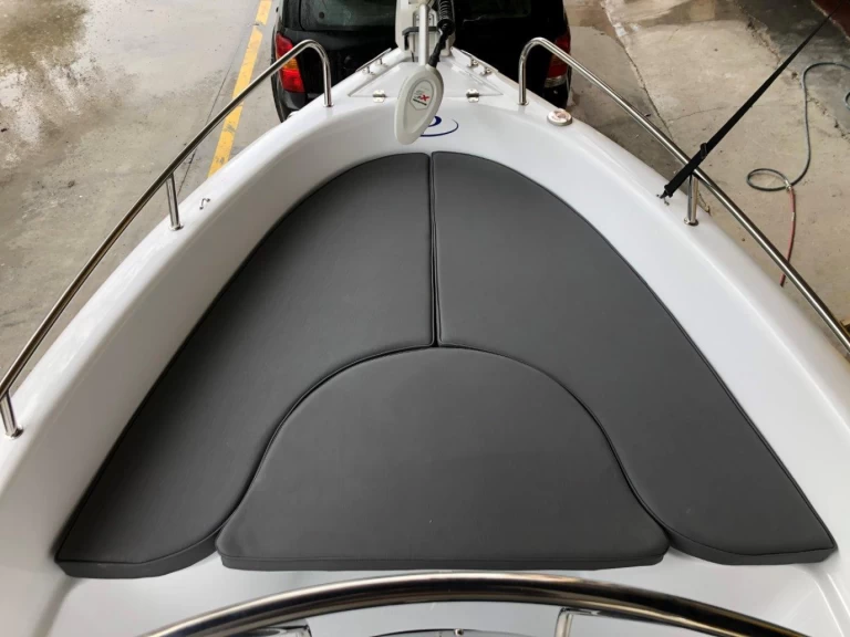 Noleggio Barca a motore Poseidon con patente nautica