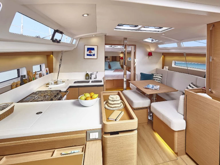 Noleggio Barca a vela a Cannigione – Jeanneau Sun Odyssey 440