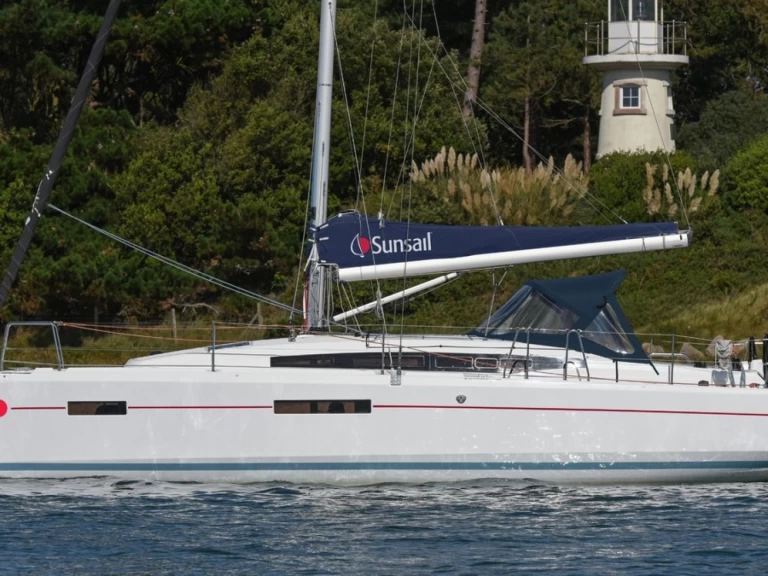 Noleggiare una Jeanneau Sun Odyssey 389 a Lefkáda