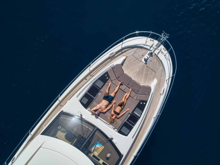 Noleggio Yacht di lusso con o senza skipper Prestige a Trogir