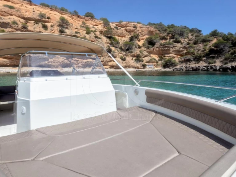 Noleggiare una Pacific Craft Pacific Craft 750 Open a Empuriabrava