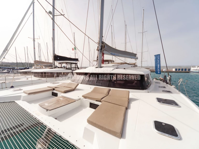 Noleggio Catamarano con o senza skipper Fountaine Pajot a Capo d'Orlando