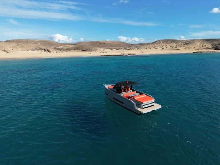 Noleggiare una De Antonio De Antonio D32 Open a Playa Blanca