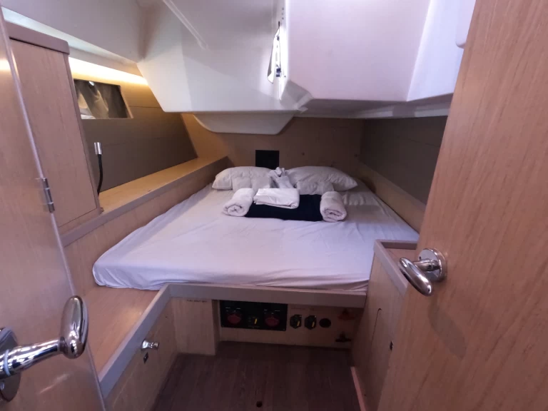 Noleggio Barca a vela Bénéteau con patente nautica