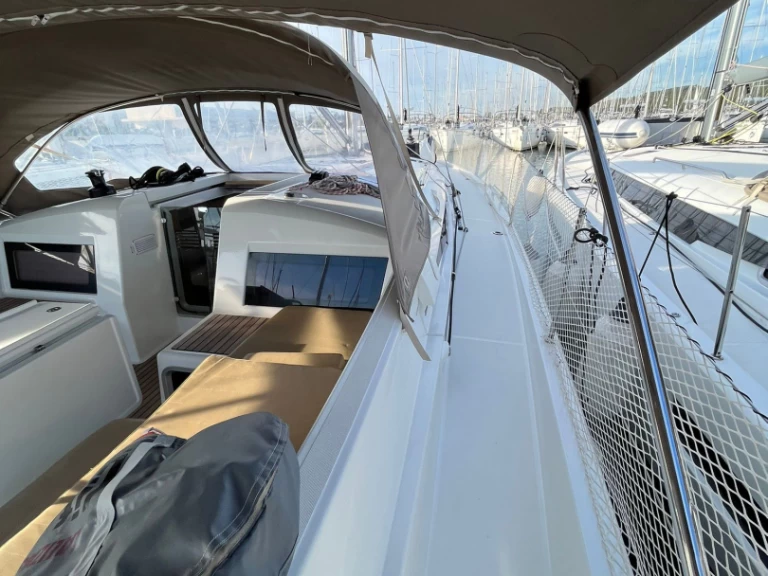 Jeanneau Sun Odyssey 440 da affittare a  Sukošan