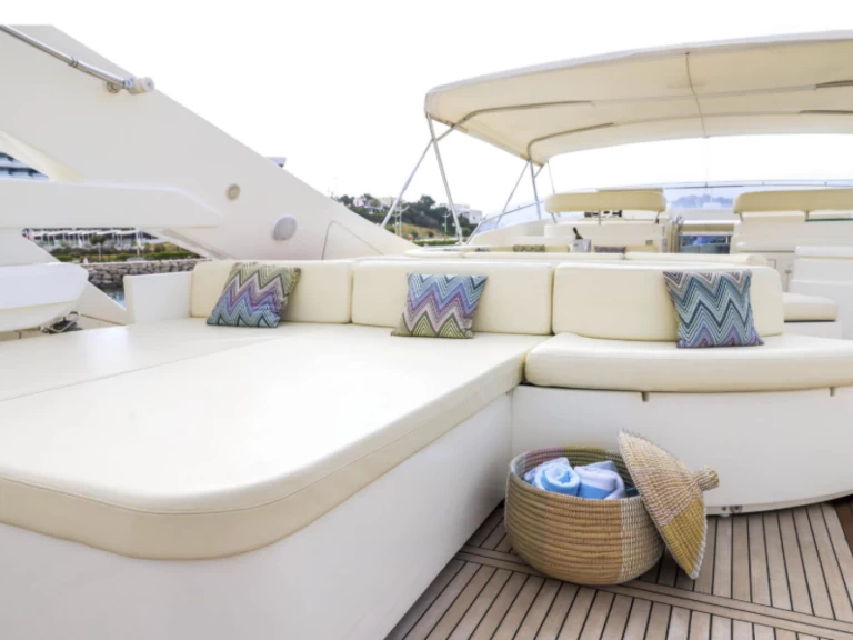Ferretti 112 da affittare a  Ibiza Town