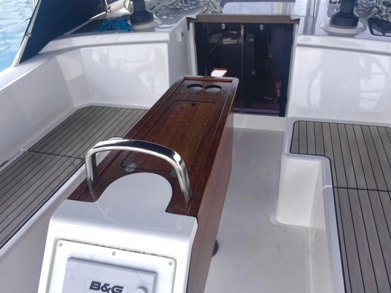 Barca a vela a noleggio a Sukošan al miglior prezzo