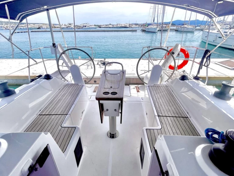 Bavaria Bavaria C 38 da affittare a  Sukošan