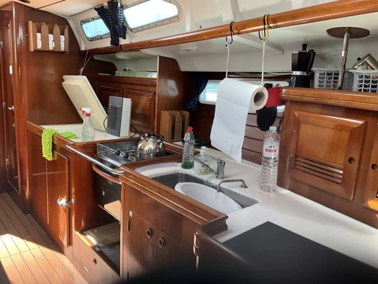 Noleggio barche Bénéteau Oceanis 473 a Gouviá su Samboat