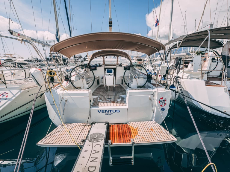 Noleggiare una Jeanneau Sun Odyssey 449 a Kaštel Gomilica